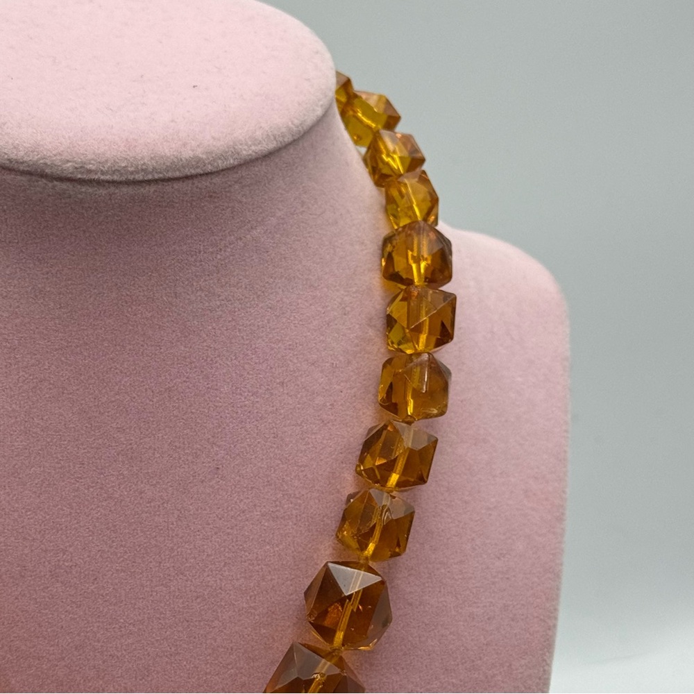 Vintage Art Deco Faceted Czech Glass Bead Necklace, Orange beads - Picture 6 of 9